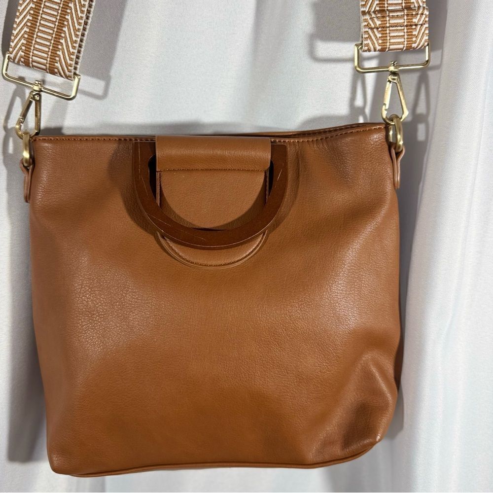 URBAN ORIGINALS OVER SHOULDER HAND BAG TAN NEW - Picture 5 of 5